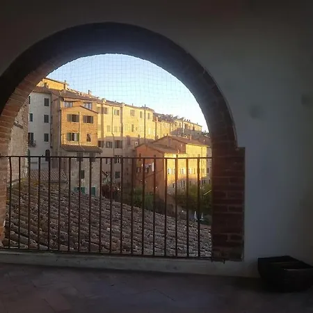 Апартаменти Incantevole Con Loggia Sui Tetti