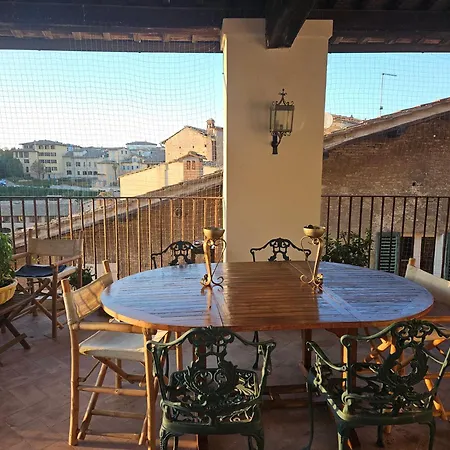 Incantevole Con Loggia Sui Tetti * Siena