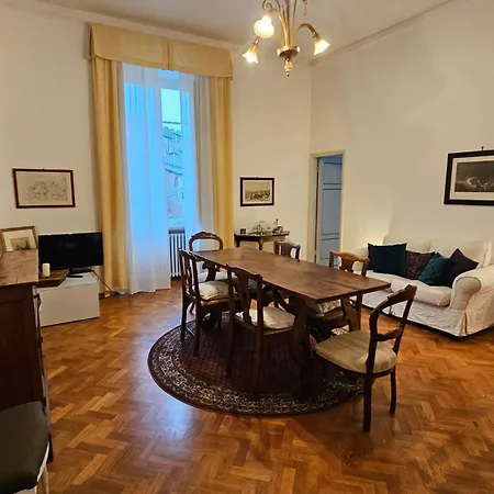 Incantevole Con Loggia Sui Tetti