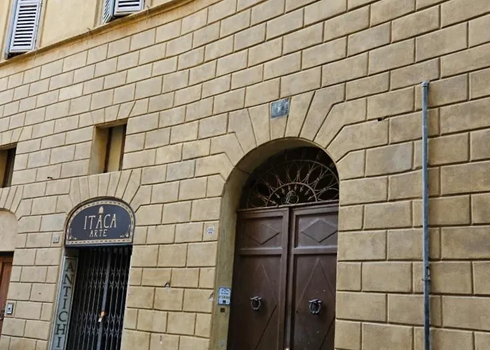 Incantevole Con Loggia Sui Tetti Siena