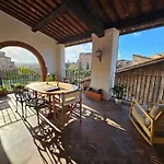 Apartment Incantevole Con Loggia Sui Tetti