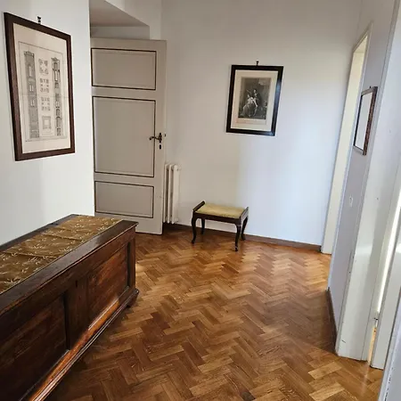 Apartamento Incantevole Con Loggia Sui Tetti