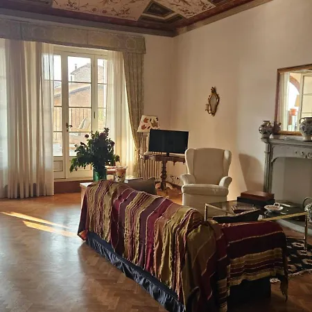 Incantevole Con Loggia Sui Tetti דירה סיינה