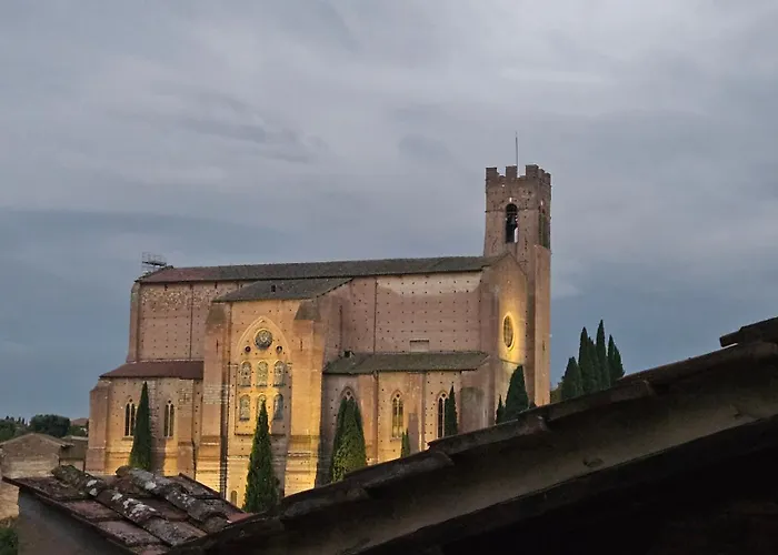 公寓 Incantevole Con Loggia Sui Tetti 锡耶纳