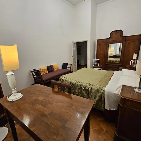 Incantevole Con Loggia Sui Tetti Апартаменти