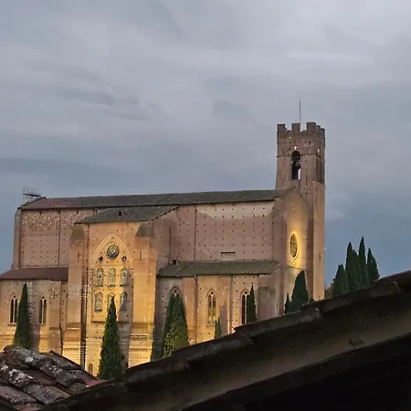 Апартаменти Incantevole Con Loggia Sui Tetti Сієна