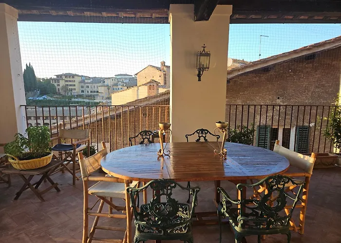 Incantevole Con Loggia Sui Tetti * Siena