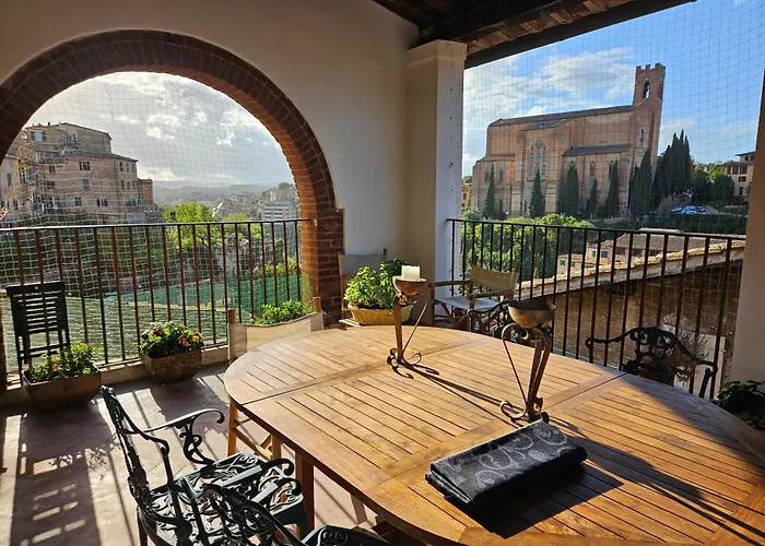Incantevole Con Loggia Sui Tetti * Siena