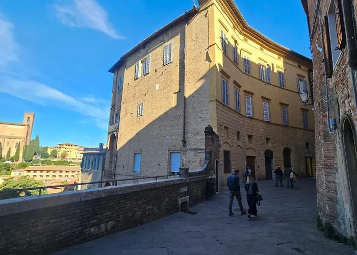 Lägenhet Incantevole Con Loggia Sui Tetti *